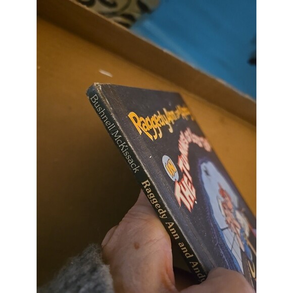 Raggedy Ann and Andy in the Tunnel of Lost Toys by Catharine Bushnell Vintage - Picture 5 of 6